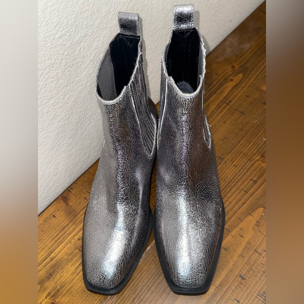 Seychelles Hold Me Down Y3K Indie Sleeze Metallic Silver Ankle boot- Size 7 - Picture 4 of 9